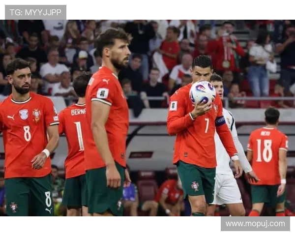 《昔日给C罗捡球的男孩，如今扛着匈牙利逼平葡萄牙》》